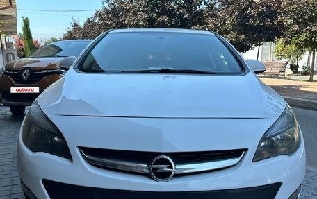 Opel Astra J, 2014 год, 1 050 000 рублей, 2 фотография