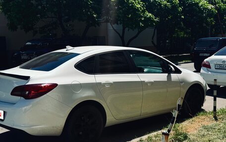 Opel Astra J, 2014 год, 1 050 000 рублей, 7 фотография