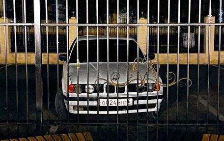 BMW 5 серия, 1991 год, 350 000 рублей, 1 фотография