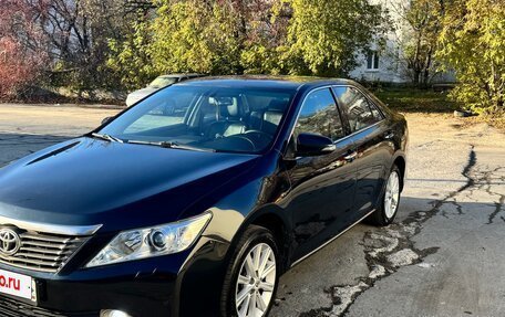 Toyota Camry, 2013 год, 1 900 000 рублей, 2 фотография