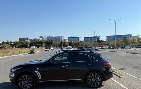 Infiniti QX70, 2015 год, 2 750 000 рублей, 9 фотография