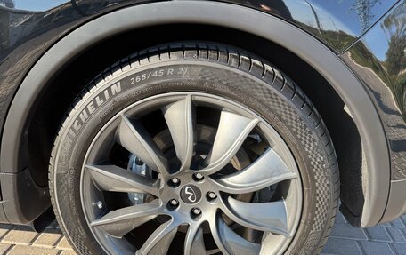 Infiniti QX70, 2015 год, 2 750 000 рублей, 29 фотография