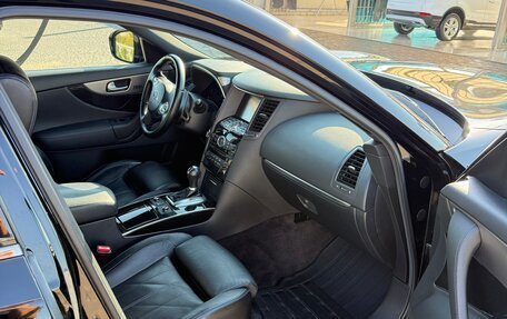 Infiniti QX70, 2015 год, 2 750 000 рублей, 25 фотография