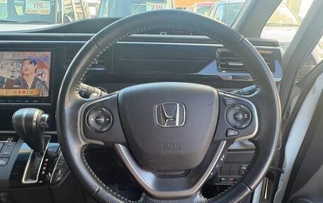 Honda Stepwgn IV, 2017 год, 1 495 000 рублей, 11 фотография