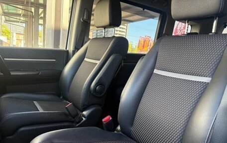 Honda Stepwgn IV, 2017 год, 1 495 000 рублей, 14 фотография