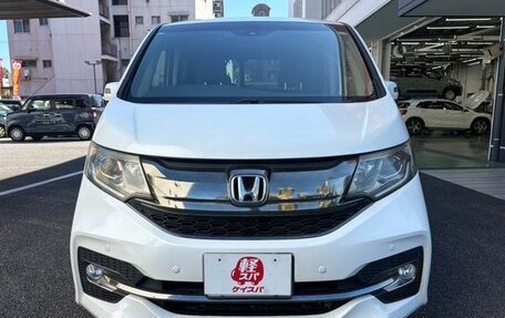 Honda Stepwgn IV, 2017 год, 1 495 000 рублей, 3 фотография