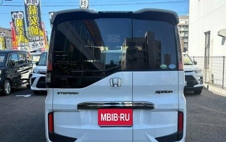 Honda Stepwgn IV, 2017 год, 1 495 000 рублей, 7 фотография