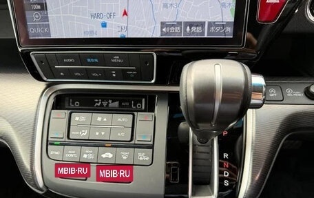 Honda Stepwgn IV, 2022 год, 1 975 000 рублей, 20 фотография