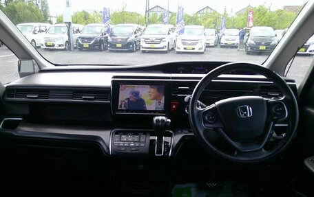 Honda Stepwgn IV, 2017 год, 1 470 000 рублей, 10 фотография