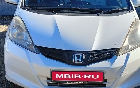 Honda Fit III, 2012 год, 950 000 рублей, 16 фотография