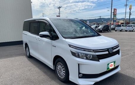 Toyota Voxy III, 2016 год, 1 644 069 рублей, 3 фотография