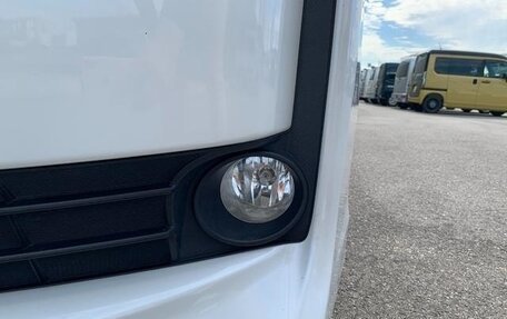 Toyota Voxy III, 2016 год, 1 644 069 рублей, 10 фотография