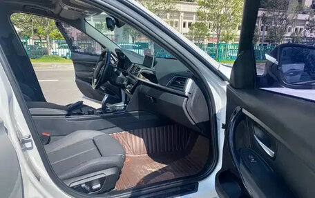 BMW 3 серия, 2018 год, 1 583 069 рублей, 8 фотография