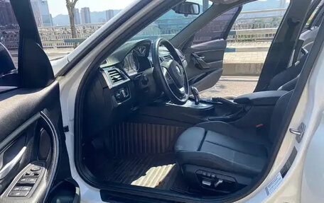 BMW 3 серия, 2018 год, 1 583 069 рублей, 7 фотография