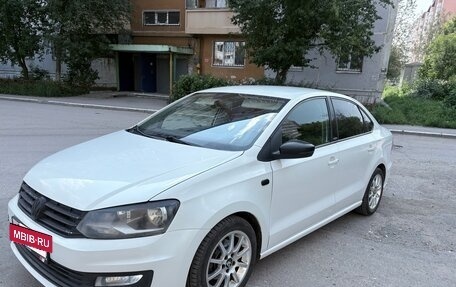 Volkswagen Polo VI (EU Market), 2017 год, 700 000 рублей, 4 фотография