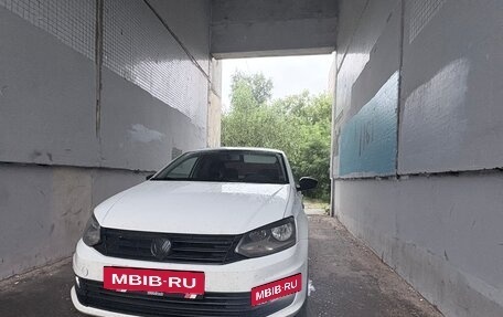 Volkswagen Polo VI (EU Market), 2017 год, 700 000 рублей, 5 фотография