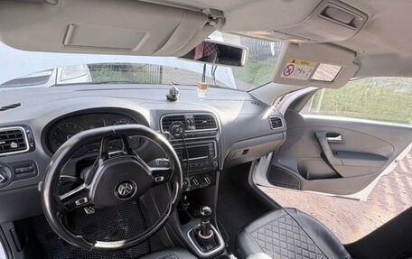 Volkswagen Polo VI (EU Market), 2017 год, 700 000 рублей, 10 фотография