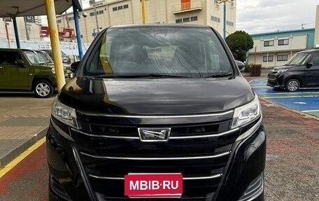 Toyota Noah III, 2018 год, 1 860 004 рублей, 2 фотография