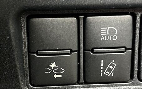 Toyota Noah III, 2018 год, 1 860 004 рублей, 7 фотография