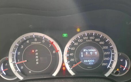 Honda Accord VIII рестайлинг, 2010 год, 750 000 рублей, 4 фотография