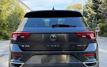 Volkswagen T-Roc I, 2022 год, 1 469 911 рублей, 7 фотография