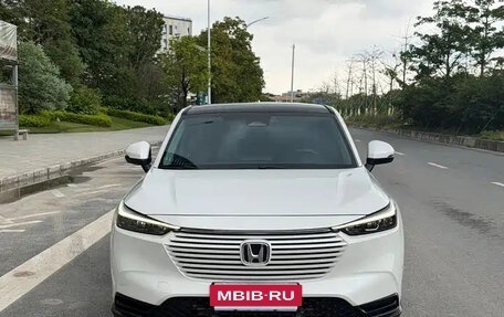 Honda Vezel, 2023 год, 1 500 000 рублей, 2 фотография