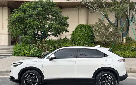 Honda Vezel, 2023 год, 1 500 000 рублей, 7 фотография