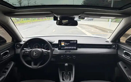 Honda Vezel, 2023 год, 1 500 000 рублей, 10 фотография