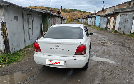 Toyota Platz, 2002 год, 290 000 рублей, 3 фотография