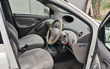 Toyota Platz, 2002 год, 290 000 рублей, 7 фотография
