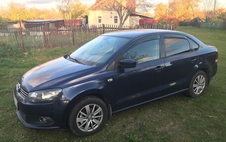 Volkswagen Polo VI (EU Market), 2013 год, 550 000 рублей, 2 фотография