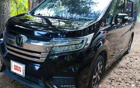 Honda Stepwgn IV, 2020 год, 2 310 000 рублей, 3 фотография