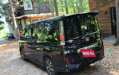Honda Stepwgn IV, 2020 год, 2 310 000 рублей, 2 фотография