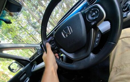 Honda Stepwgn IV, 2020 год, 2 310 000 рублей, 17 фотография