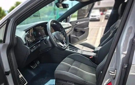 Volkswagen Golf VIII, 2023 год, 1 750 000 рублей, 8 фотография