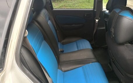 Nissan Wingroad III, 2001 год, 210 000 рублей, 6 фотография