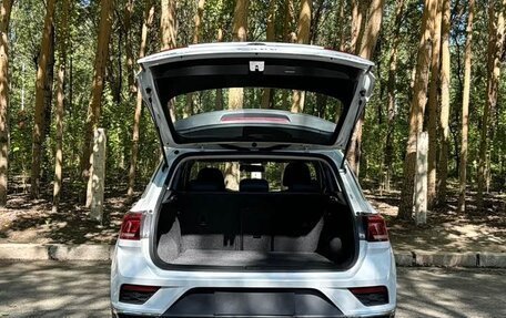 Volkswagen T-Roc I, 2022 год, 1 550 000 рублей, 5 фотография