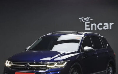 Volkswagen Tiguan II, 2023 год, 1 957 000 рублей, 1 фотография