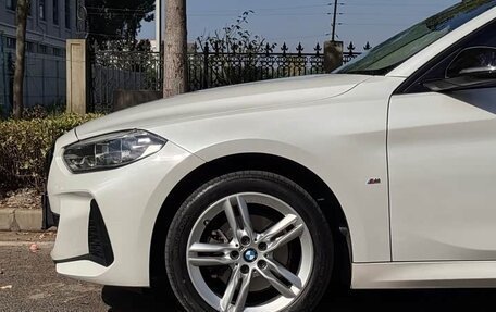 BMW 1 серия, 2023 год, 1 690 010 рублей, 4 фотография