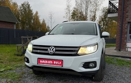 Volkswagen Tiguan I, 2016 год, 1 820 000 рублей, 1 фотография