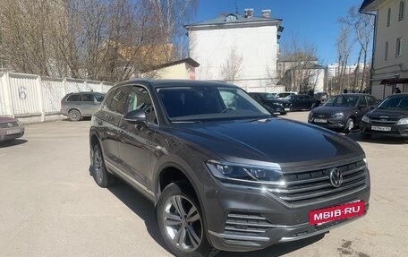 Volkswagen Touareg III, 2022 год, 8 199 900 рублей, 2 фотография