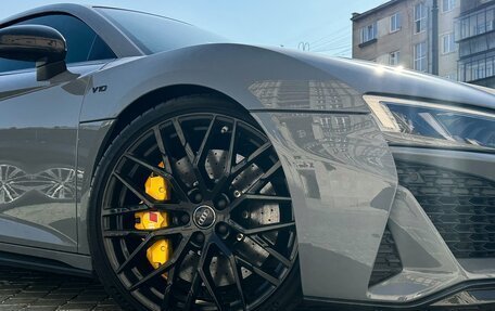Audi R8, 2019 год, 17 000 000 рублей, 13 фотография