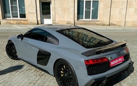 Audi R8, 2019 год, 17 000 000 рублей, 12 фотография