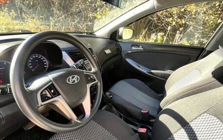 Hyundai Solaris II рестайлинг, 2016 год, 900 000 рублей, 14 фотография