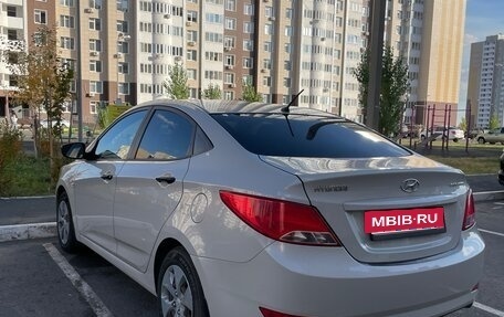 Hyundai Solaris II рестайлинг, 2015 год, 1 150 000 рублей, 3 фотография