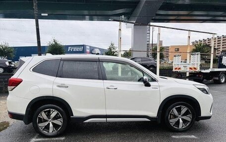Subaru Forester, 2018 год, 2 100 004 рублей, 3 фотография