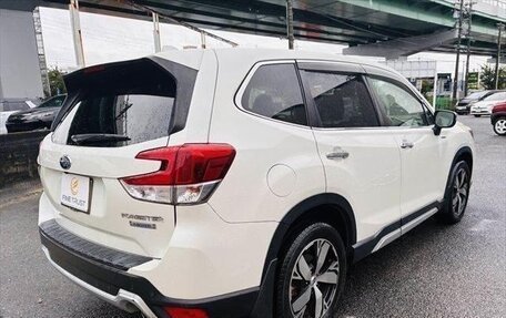 Subaru Forester, 2018 год, 2 100 004 рублей, 4 фотография