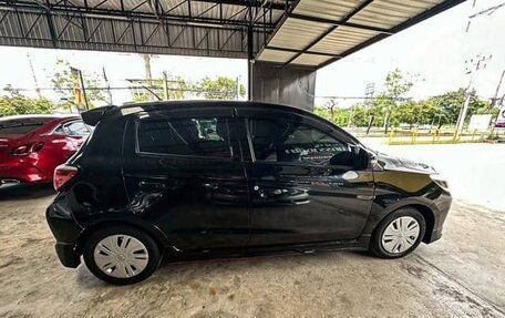 Mitsubishi Mirage VI рестайлинг, 2022 год, 630 000 рублей, 7 фотография