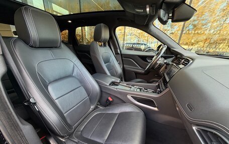 Jaguar F-Pace, 2020 год, 3 900 000 рублей, 28 фотография