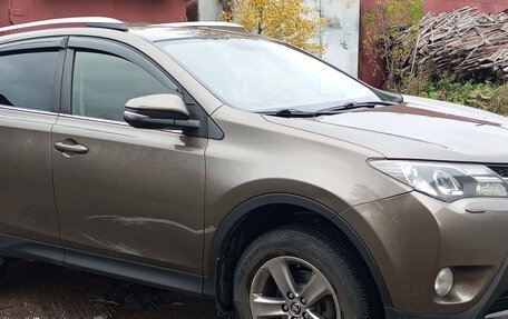 Toyota RAV4, 2014 год, 1 700 000 рублей, 4 фотография